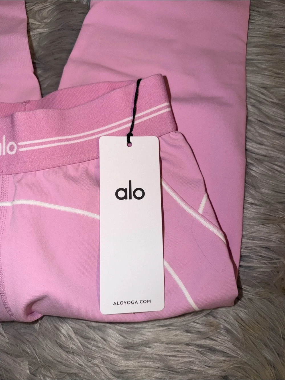 Alo heartthrob leggings